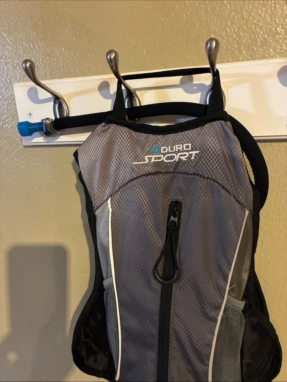 Sport Men's Gray Hydration Backpack